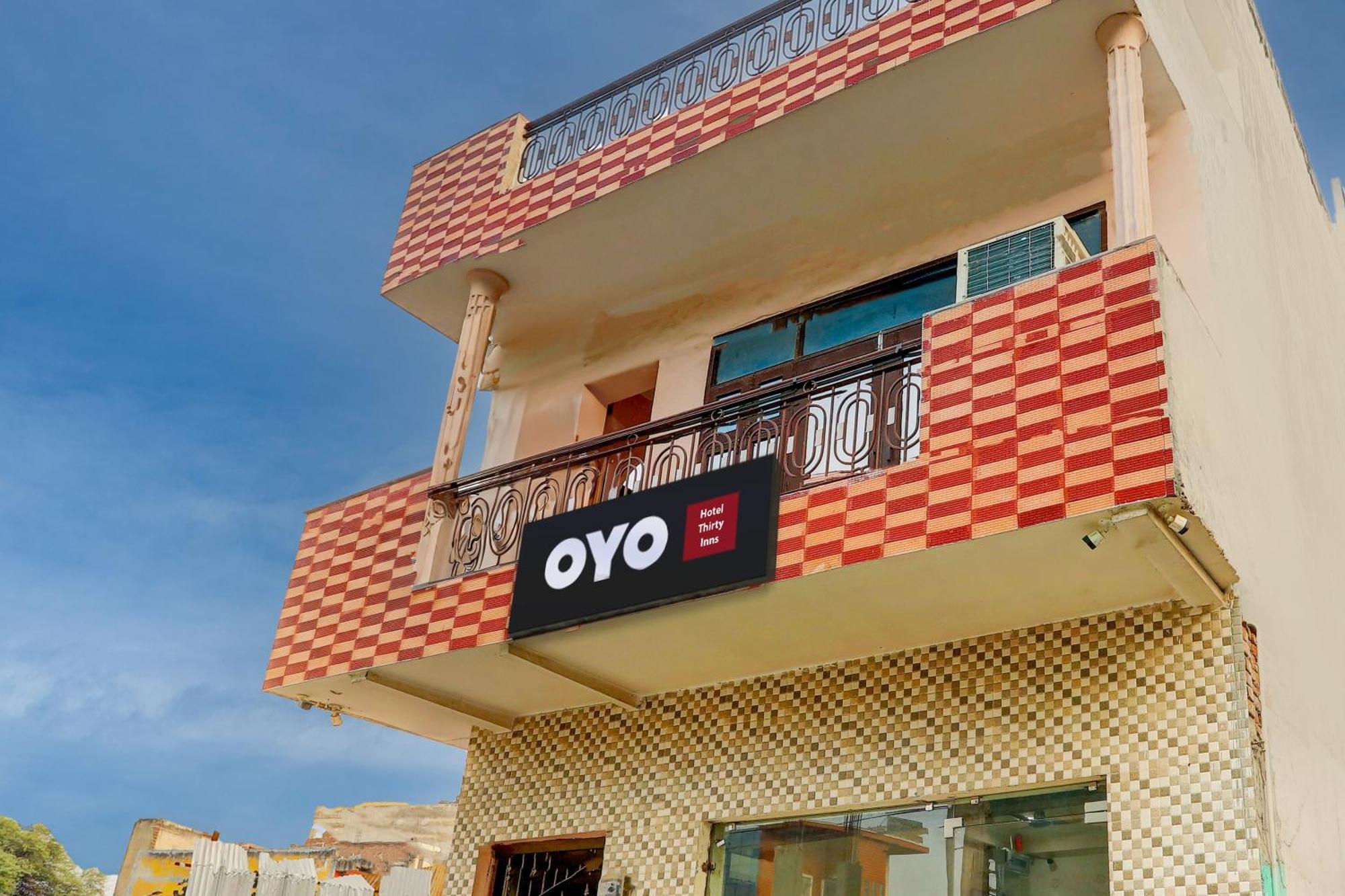 Hotel O Thirty Inns Ноида Екстериор снимка